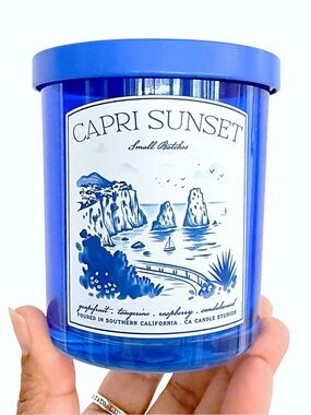 Leoben Company Capri Sunset Scented Candle - Blue and white